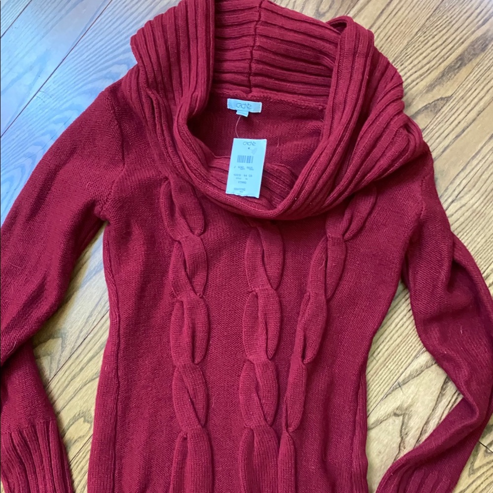 Cache Sweater